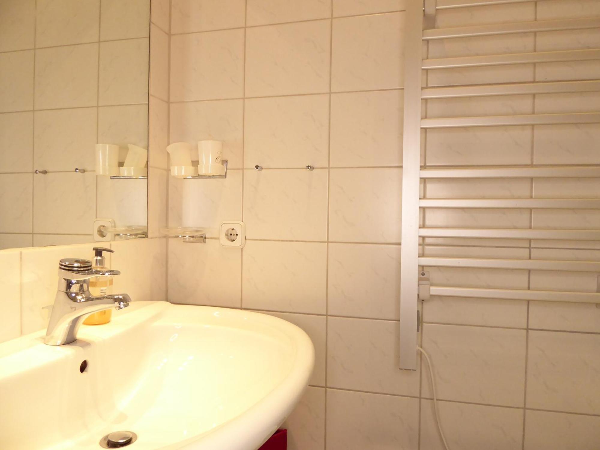 Sunrise Winterberg Ferienwohnung 4 Pers Wifi Pool Sauna Terrasse Near Lift エクステリア 写真